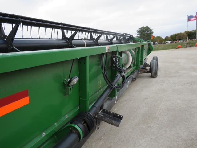 Image of John Deere 635F equipment image 3