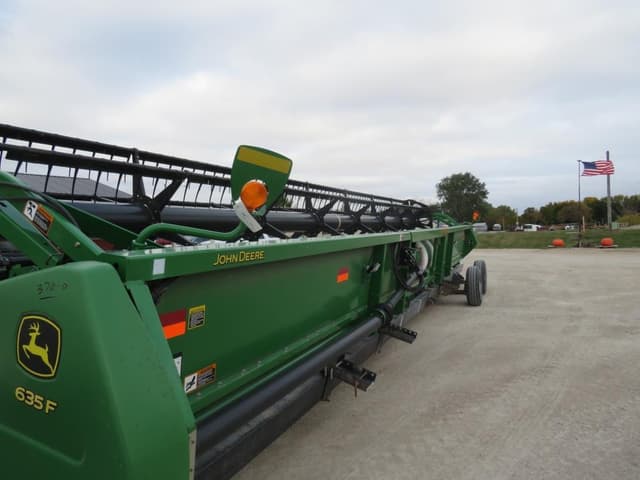 Image of John Deere 635F equipment image 1