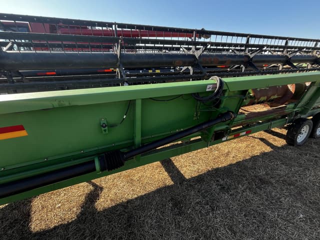 Image of John Deere 635F equipment image 4