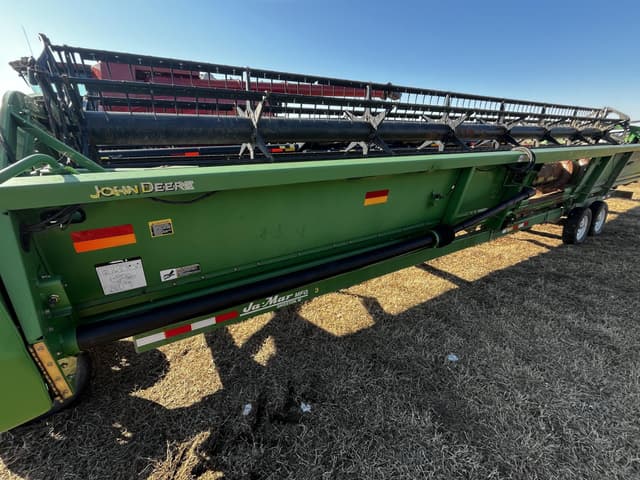 Image of John Deere 635F equipment image 3