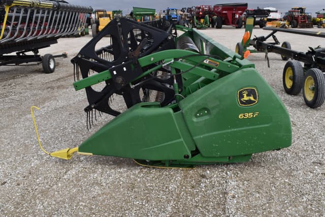 Image of John Deere 635F equipment image 1