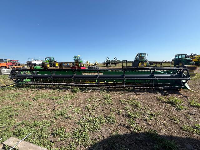 Image of John Deere 635F equipment image 2