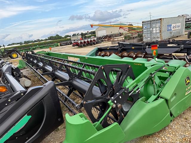 Image of John Deere 635F equipment image 1
