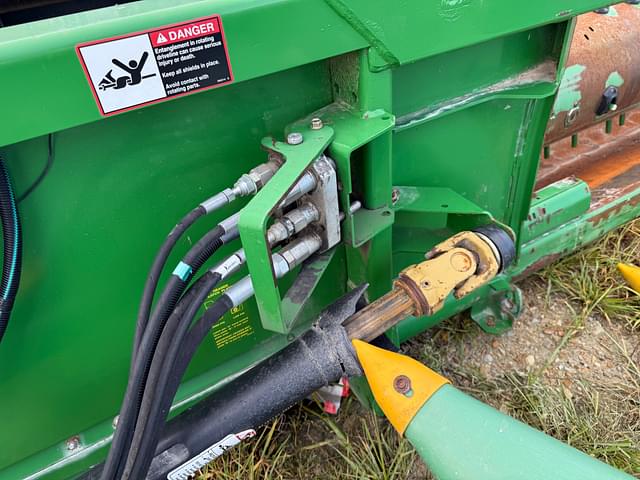 Image of John Deere 635F equipment image 4