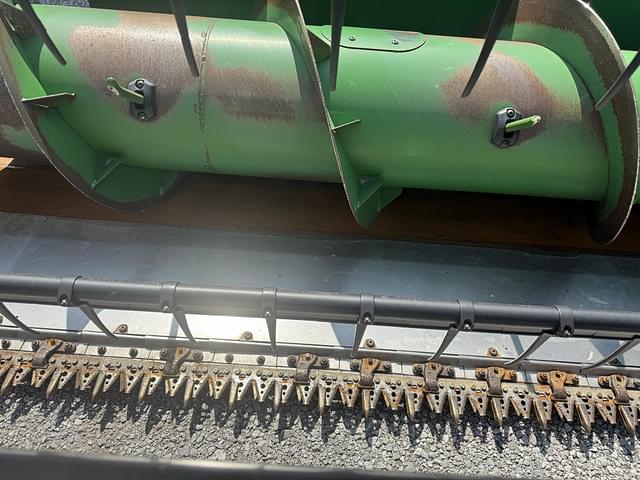 Image of John Deere 635F equipment image 3