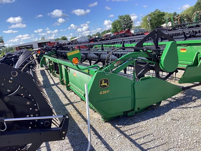Image of John Deere 635F equipment image 2