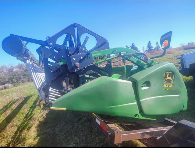 Image of John Deere 635F equipment image 2