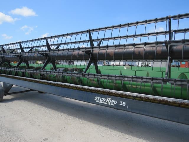 Image of John Deere 635F equipment image 4