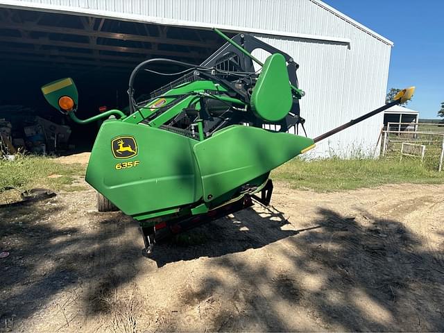 Image of John Deere 635F equipment image 4