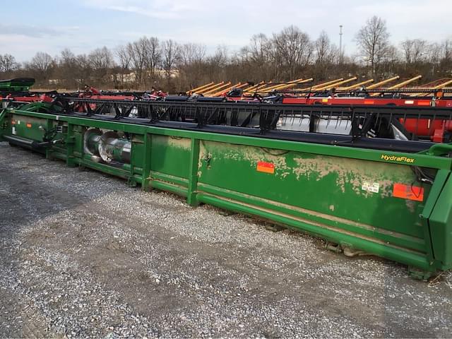 Image of John Deere 635F equipment image 3