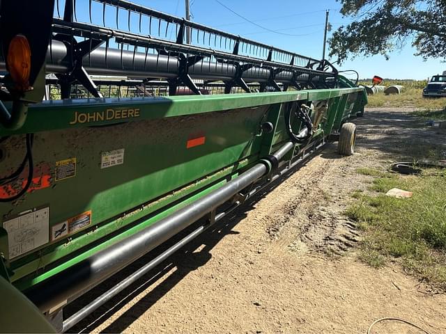 Image of John Deere 635F equipment image 1