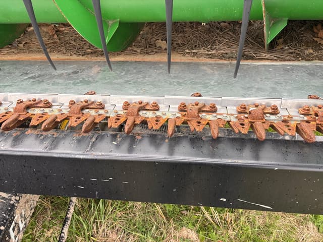 Image of John Deere 635F equipment image 4