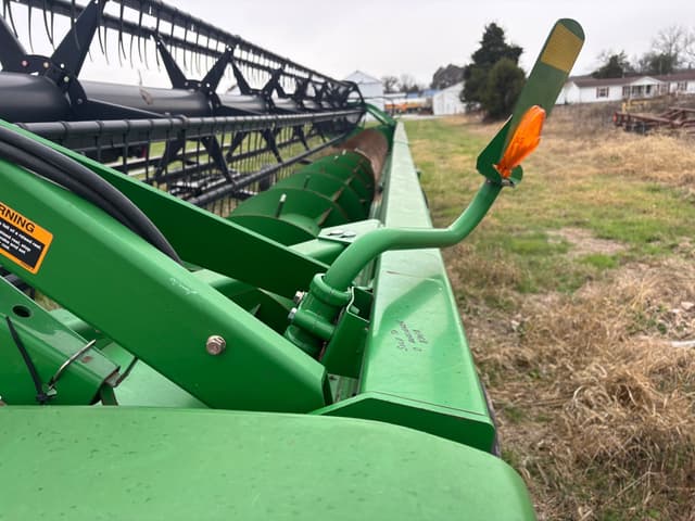 Image of John Deere 635F equipment image 3