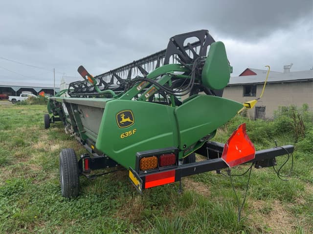 Image of John Deere 635F equipment image 4