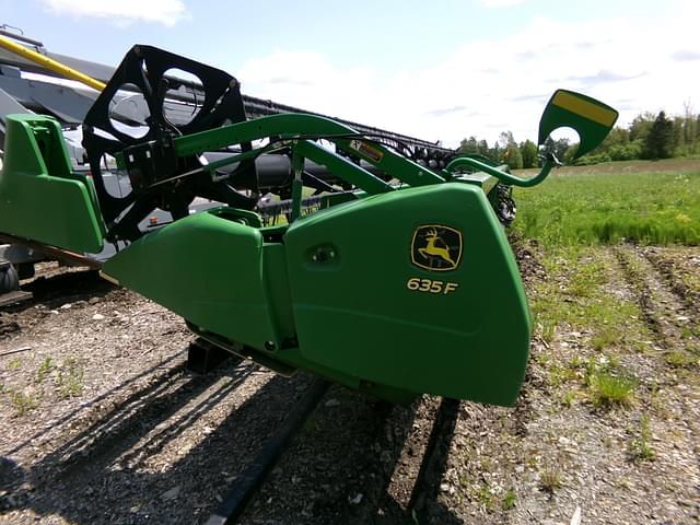 Image of John Deere 635F equipment image 1