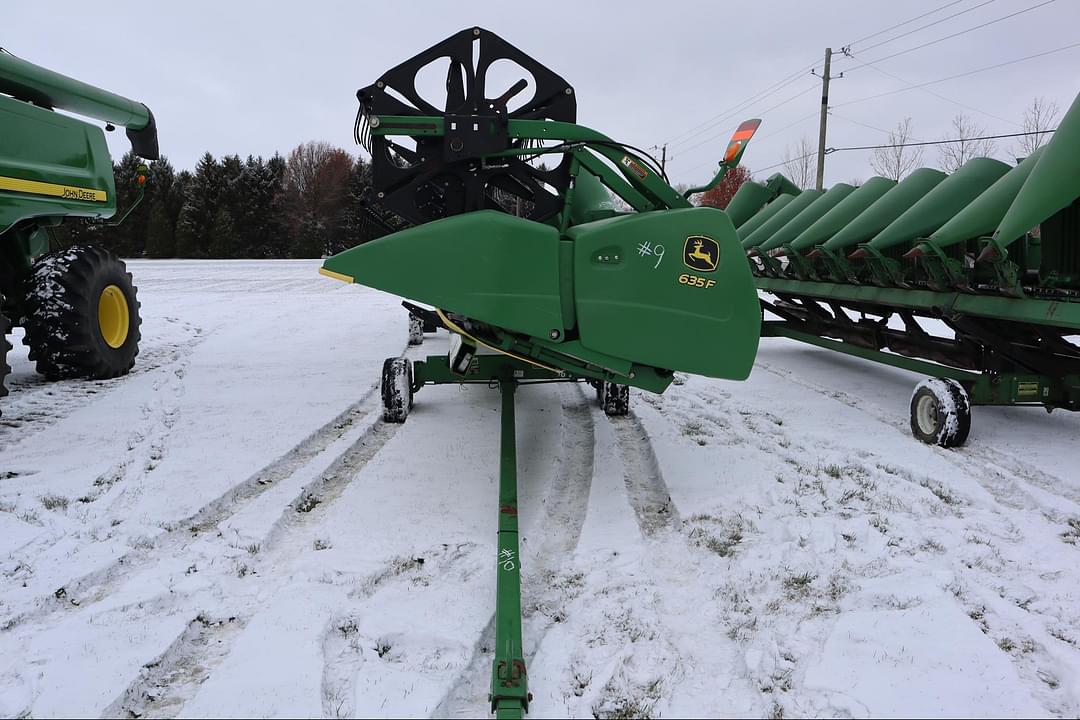 Image of John Deere 635F Image 1