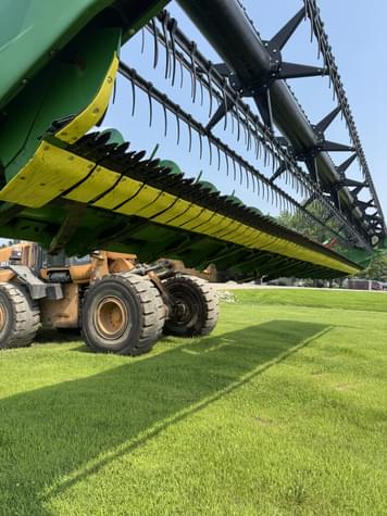 Main image John Deere 635F