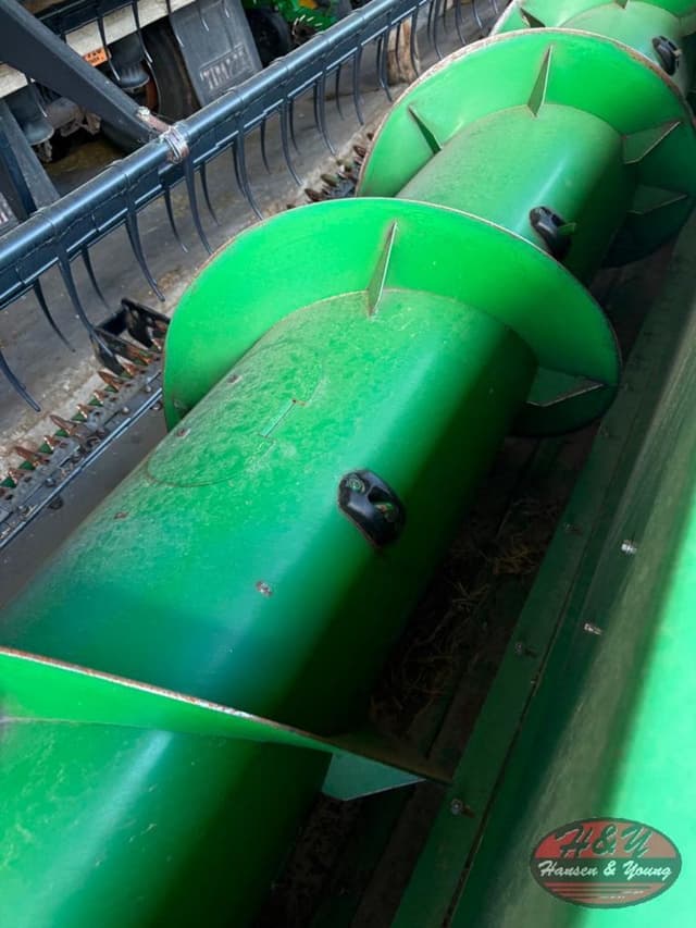 Image of John Deere 635F equipment image 4