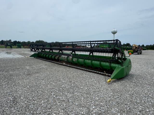 Image of John Deere 635F equipment image 4
