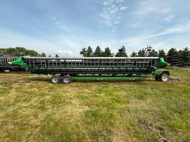 Image of John Deere 635F equipment image 4