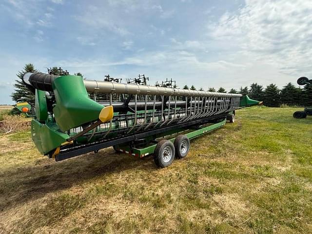 Image of John Deere 635F equipment image 3