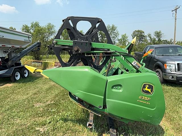 Image of John Deere 635F equipment image 1