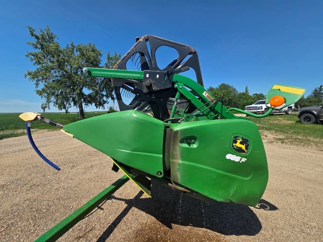 Image of John Deere 635F equipment image 3