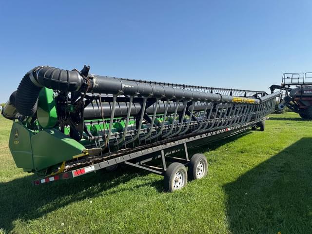 Image of John Deere 635F equipment image 3