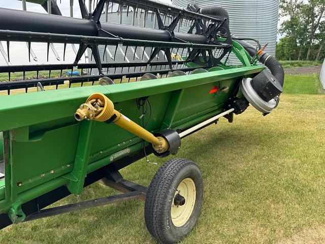 Image of John Deere 635F equipment image 4