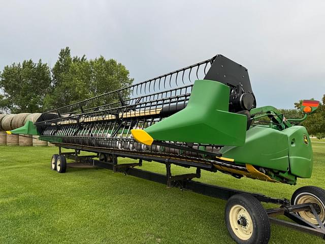 Image of John Deere 635F equipment image 1