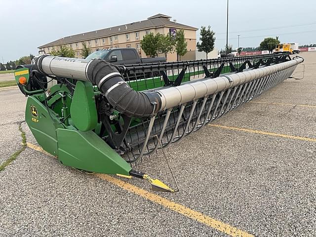 Image of John Deere 635F equipment image 4