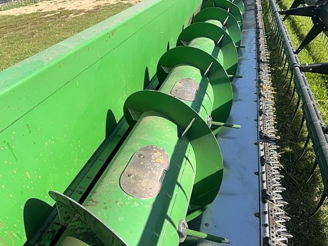Image of John Deere 635F equipment image 3