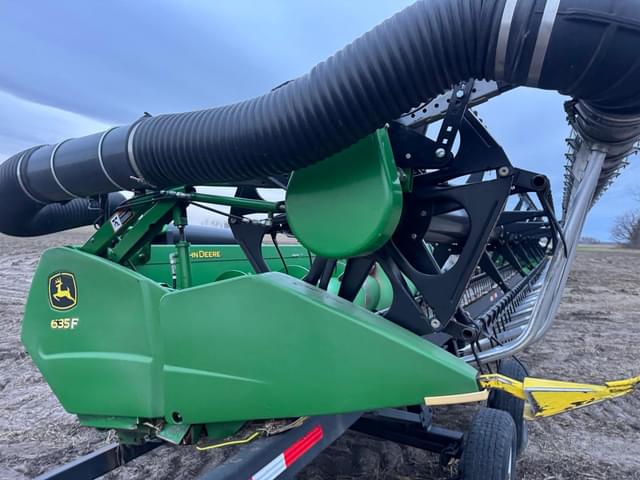 Image of John Deere 635F equipment image 1
