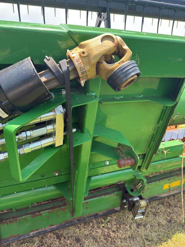 Image of John Deere 635F equipment image 3