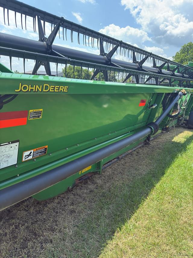 Image of John Deere 635F equipment image 1