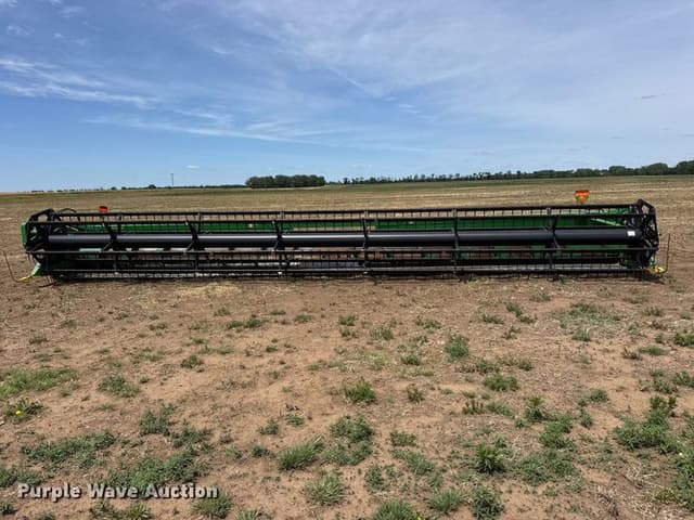 Image of John Deere 635F equipment image 1