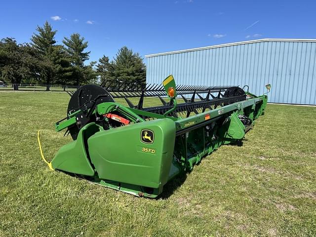 Image of John Deere 635FD equipment image 3