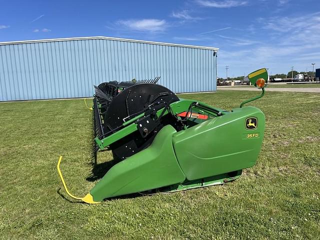Image of John Deere 635FD equipment image 1