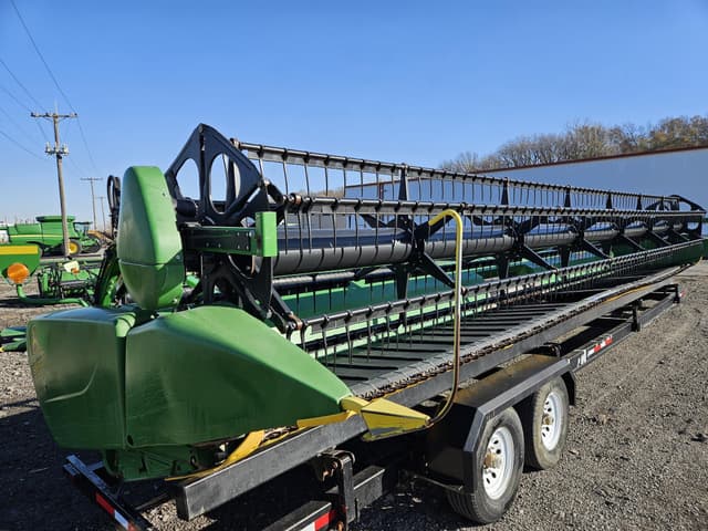 Image of John Deere 635FD equipment image 4