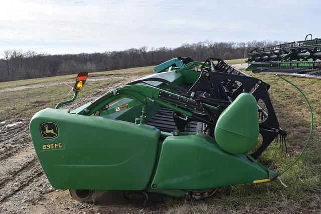 Image of John Deere 635FD equipment image 1