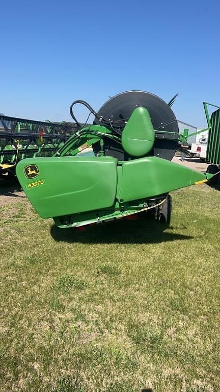 Image of John Deere 635FD equipment image 4