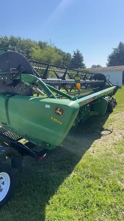 Image of John Deere 635FD equipment image 1