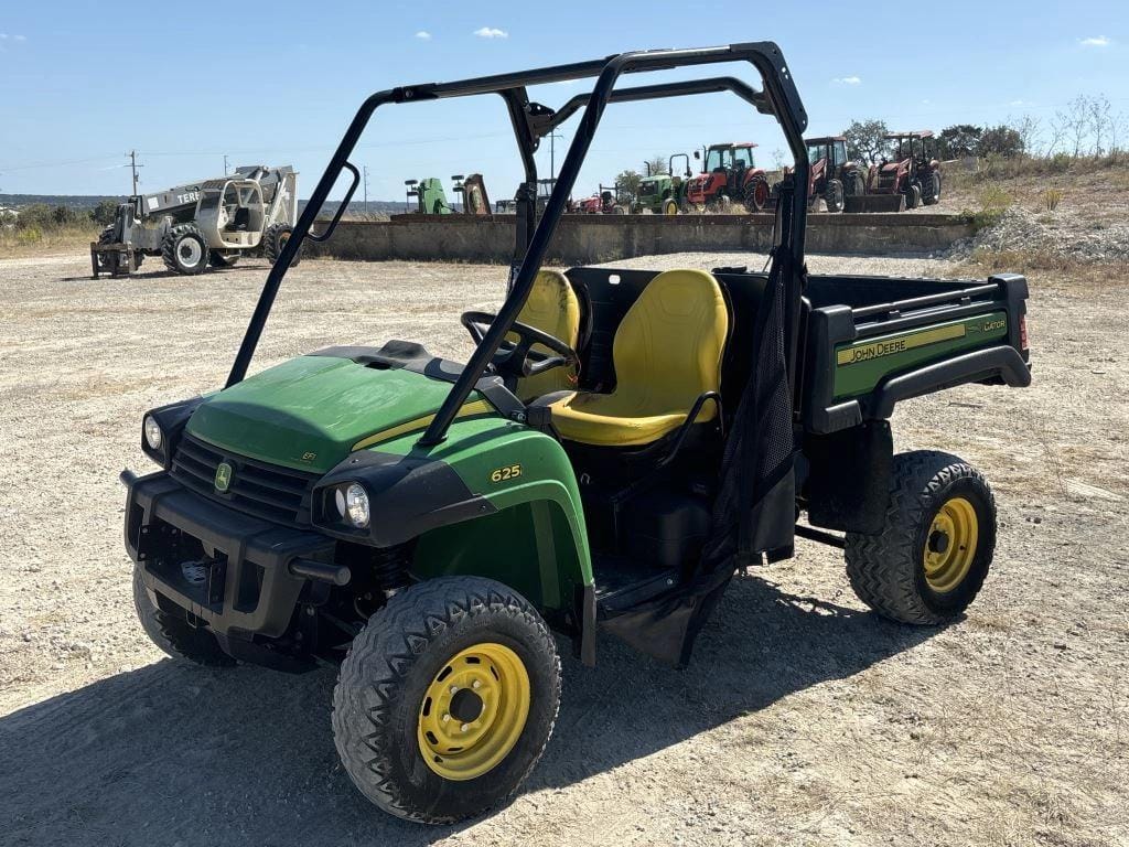Main image John Deere XUV 625i