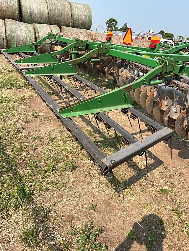 Image of John Deere 637 equipment image 3