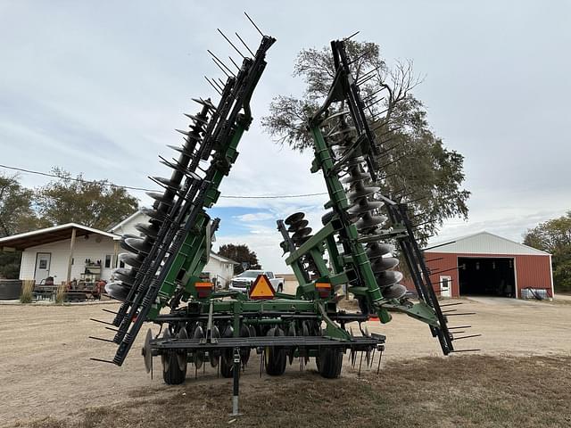 Image of John Deere 637 equipment image 3