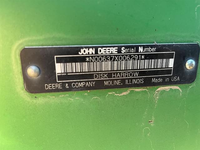 Image of John Deere 637 equipment image 4