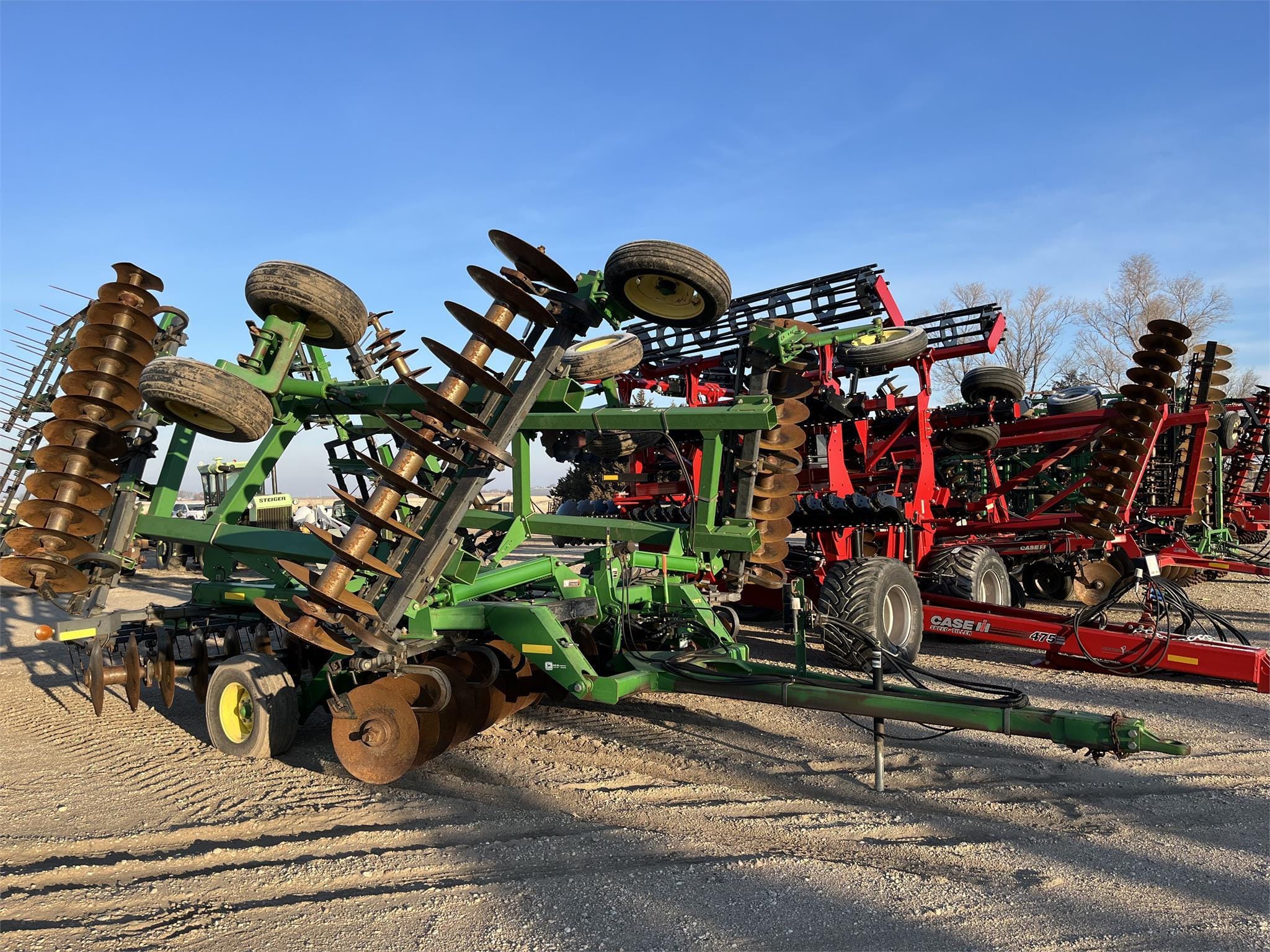 Main image John Deere 637