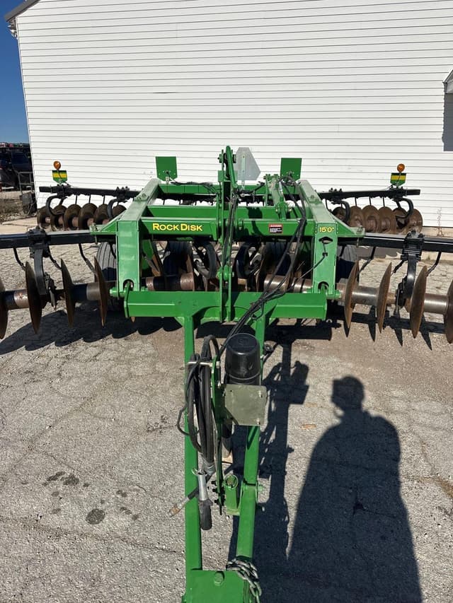 Image of John Deere 637 equipment image 2