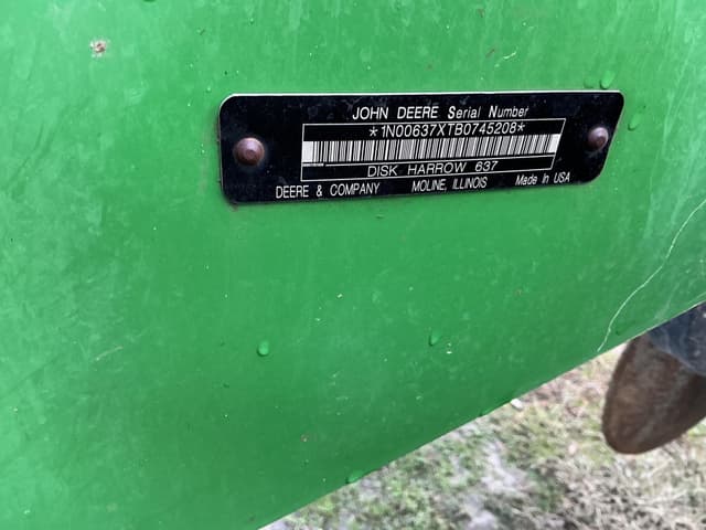 Image of John Deere 637 equipment image 4