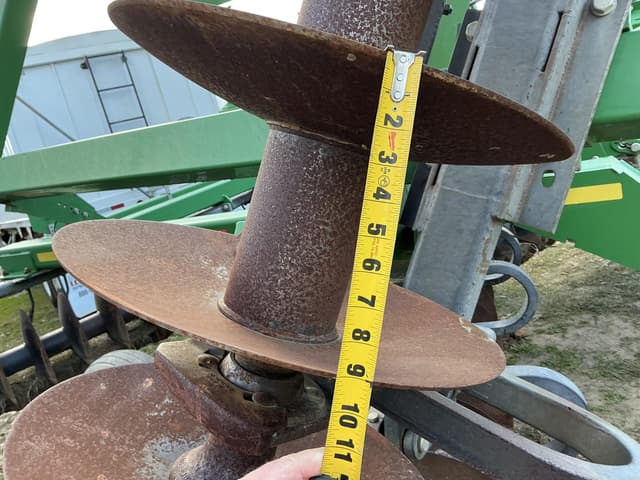 Image of John Deere 637 equipment image 3